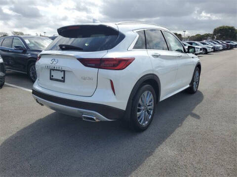 2025 Infiniti QX50 Luxe