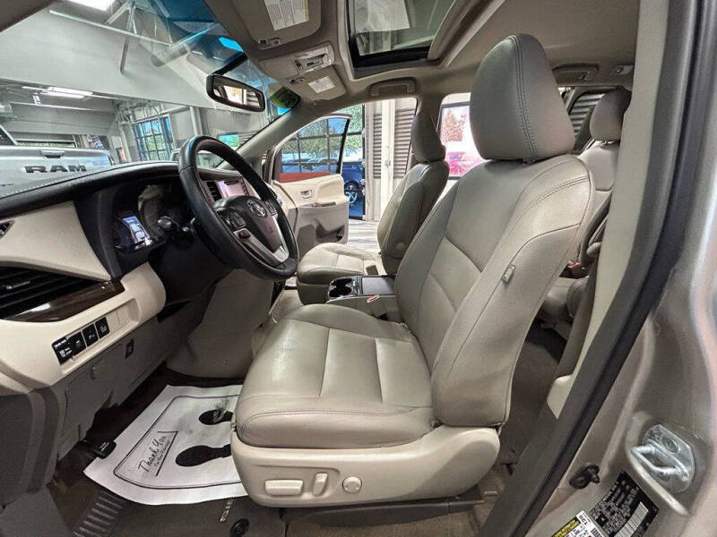 2017 Toyota Sienna