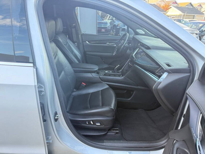 2020 Cadillac XT6 Premium Luxury