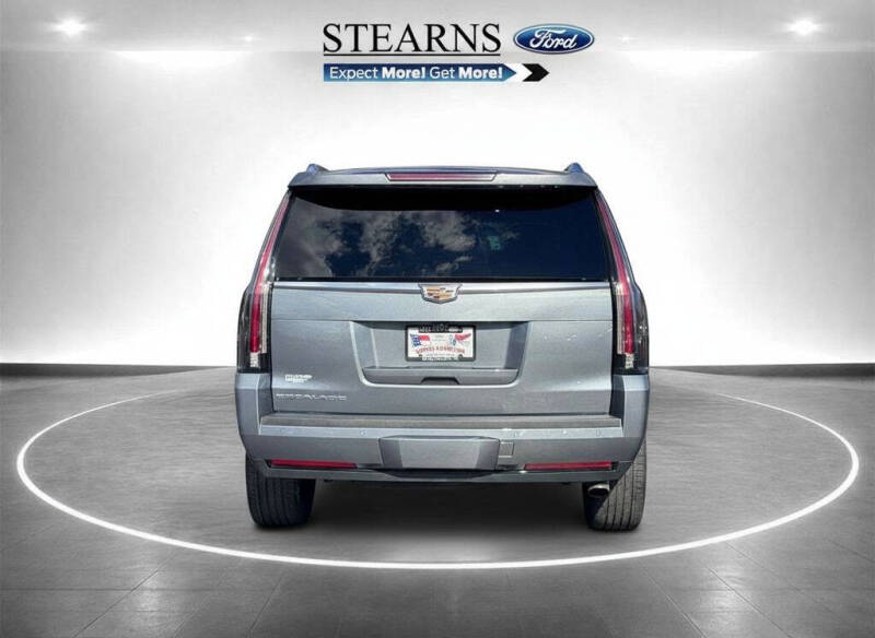 2019 Cadillac Escalade Luxury