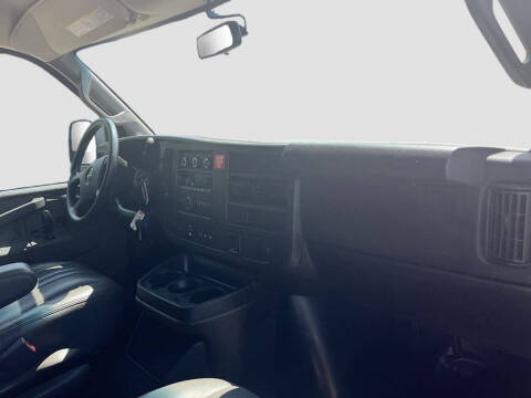 2025 GMC Savana 3500