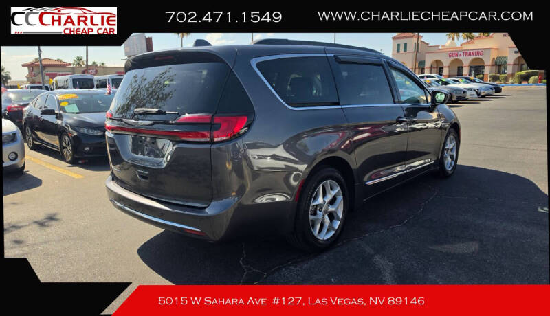 2022 Chrysler Pacifica Touring L