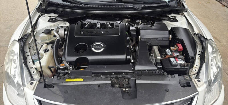 2011 Nissan Altima 3.5 SR