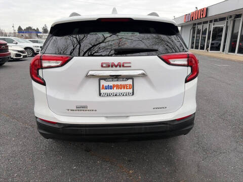 2022 GMC Terrain SLE