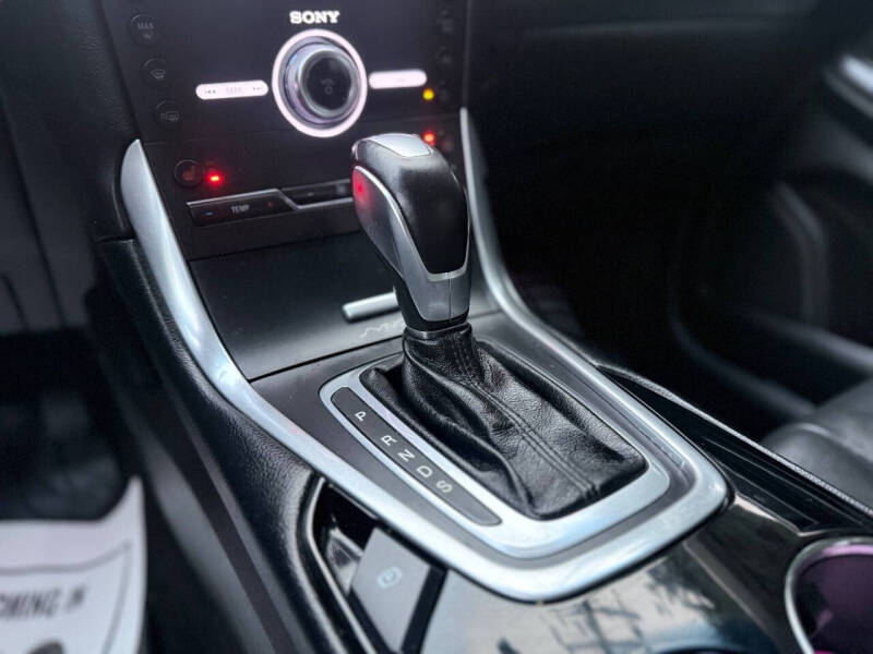 2017 Ford Edge Titanium