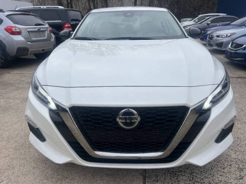 2022 Nissan Altima 2.5 SR