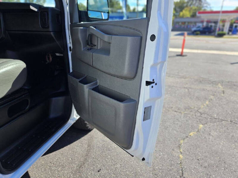 2017 Chevrolet Express 2500