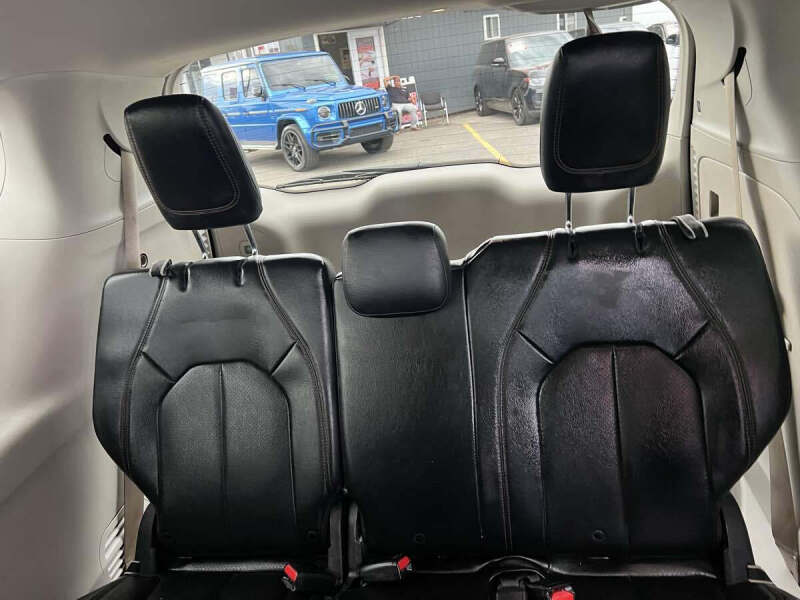 2020 Chrysler Pacifica Touring L