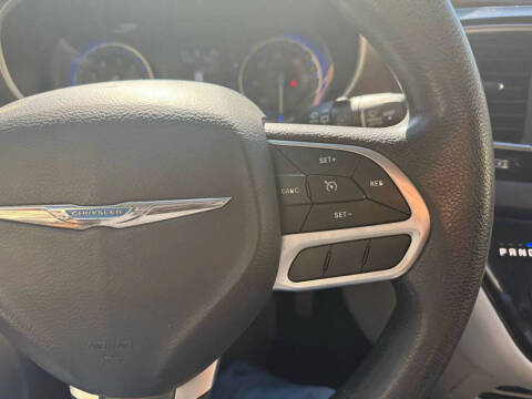 2020 Chrysler Voyager LXi