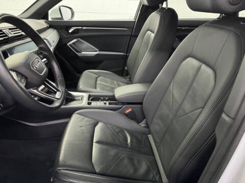 2019 Audi Q3 quattro Premium 45 TFSI