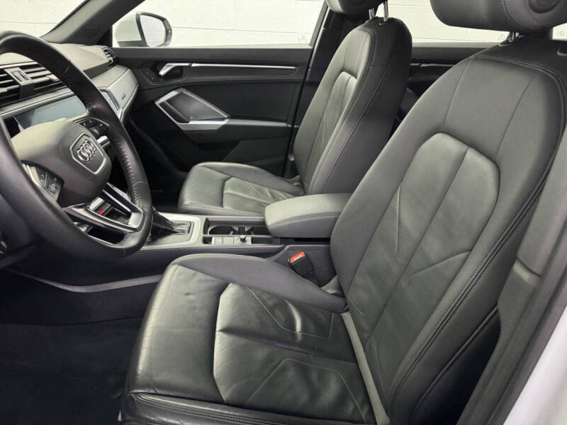 2019 Audi Q3 quattro Premium 45 TFSI