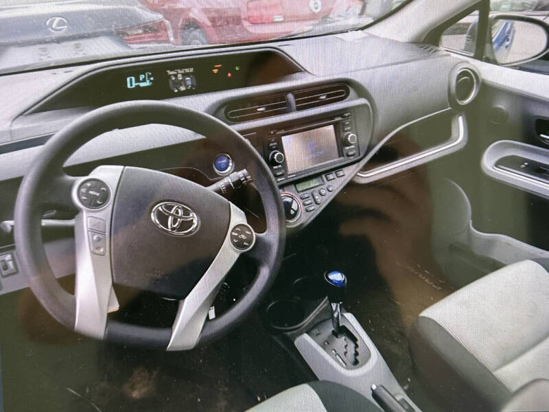 2014 Toyota Prius c Three