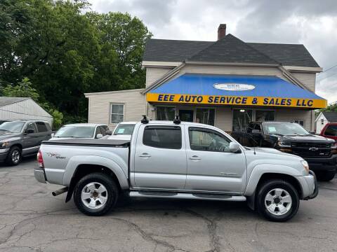 2006 Toyota Tacoma for sale at EEE AUTO SERVICES AND SALES LLC in Cincinnati OH