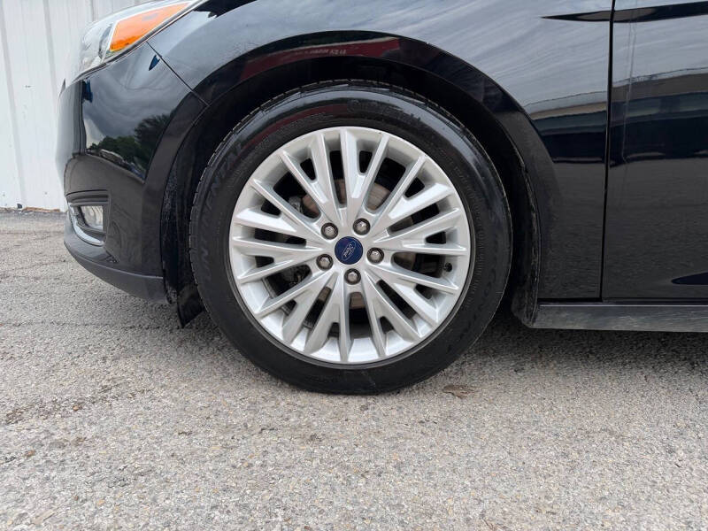 2017 Ford Focus Titanium