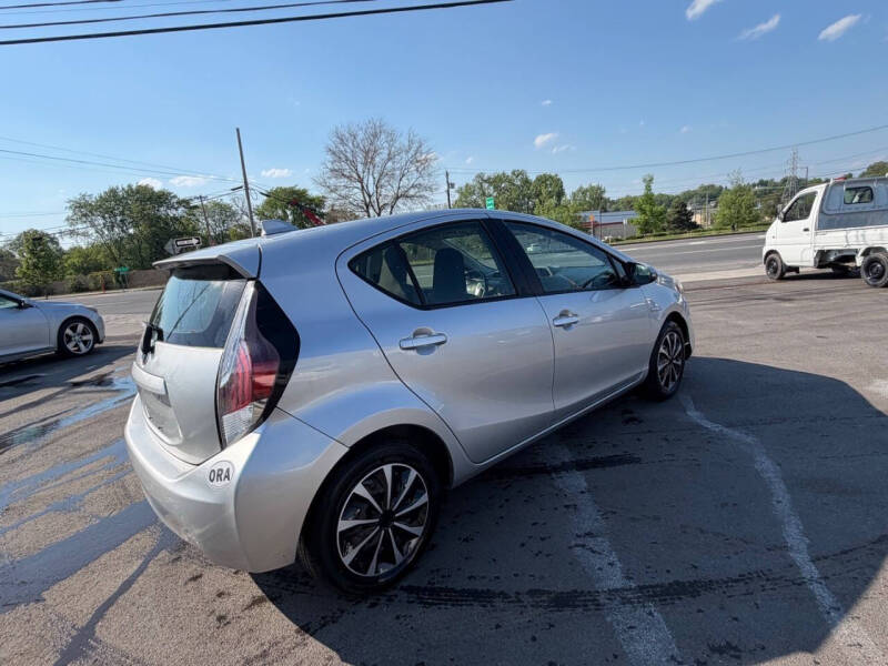 2015 Toyota Prius c One