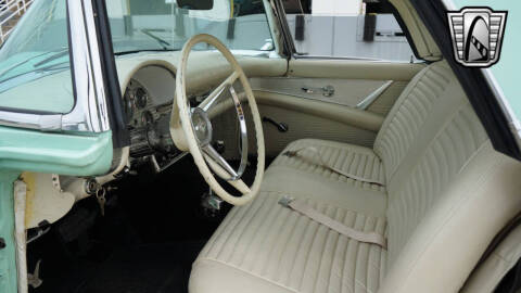 1957 Ford Thunderbird