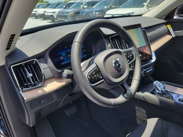 2026 Volvo XC90 B5 Core
