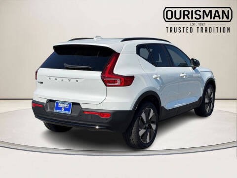 2026 Volvo EX40 Twin Plus