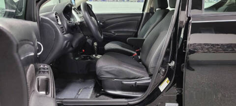 2017 Nissan Versa 1.6 SV