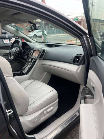 2013 Toyota Venza LE