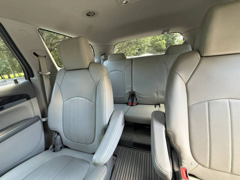 2017 Buick Enclave Leather