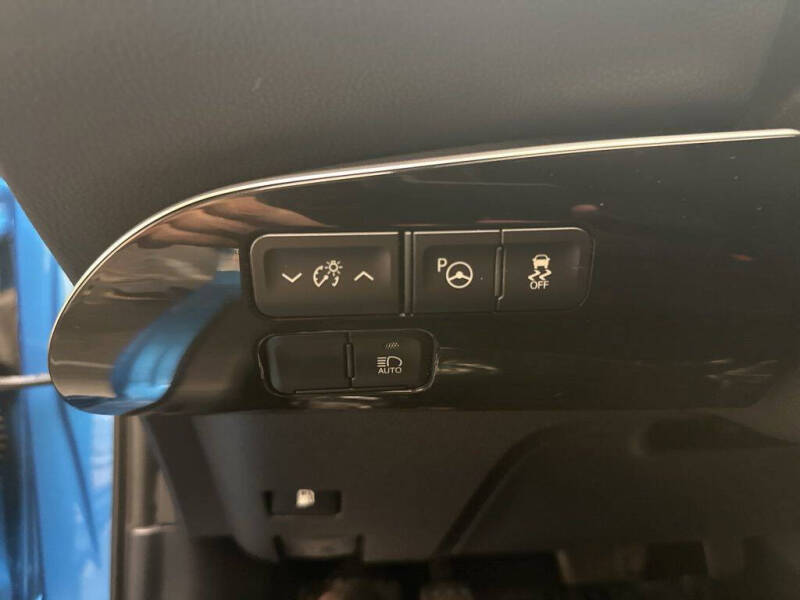 2022 Toyota Prius LE AWD-e