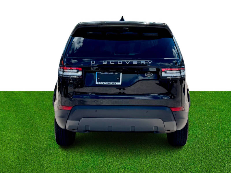 2020 Land Rover Discovery SE