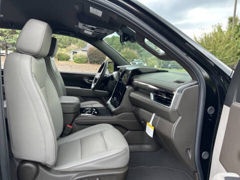 2025 GMC Yukon Elevation