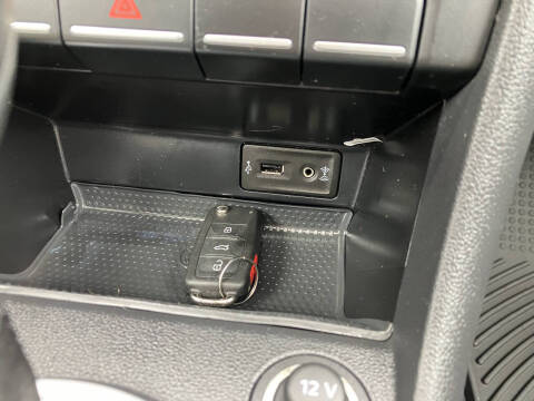 2018 Volkswagen Beetle 2.0T Coast