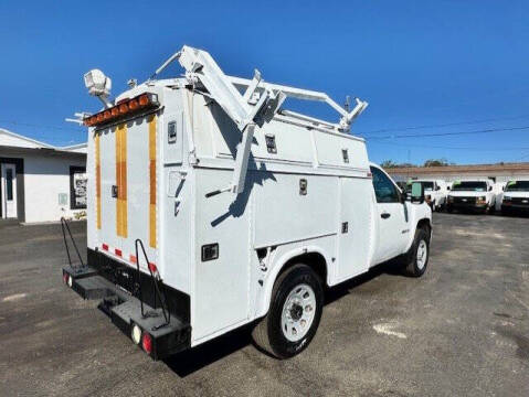 2012 Chevrolet Silverado 3500HD CC