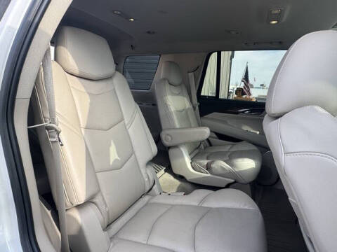 2018 Cadillac Escalade Luxury