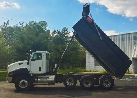 2017 Caterpillar CT660S