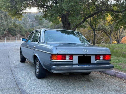 1983 Mercedes-Benz 300-Class