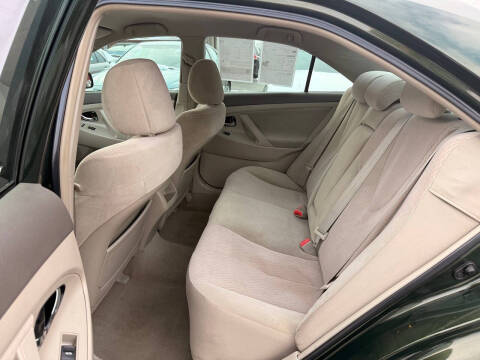 2010 Toyota Camry LE