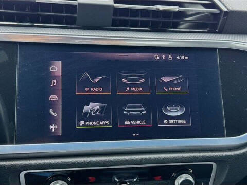 2022 Audi Q3 quattro S line Premium 45 TFSI