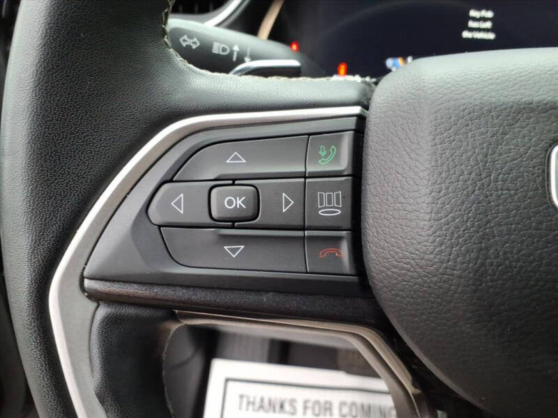 2022 Jeep Grand Cherokee L Laredo