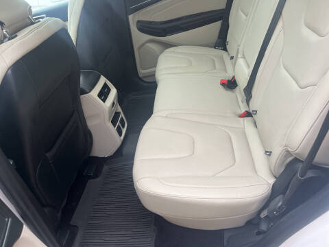 2017 Ford Edge Titanium