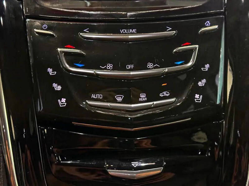 2017 Cadillac Escalade Luxury