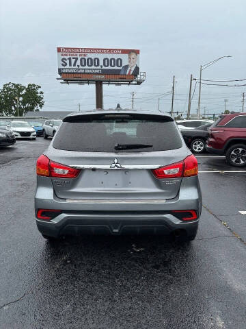 2019 Mitsubishi Outlander Sport LE