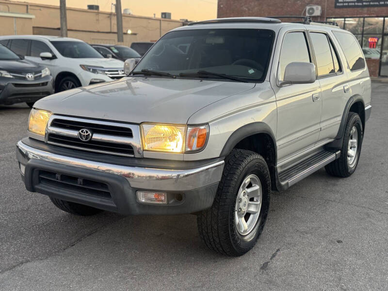 1999 Toyota 4Runner SR5's photo