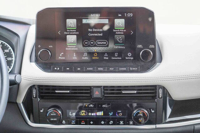 2022 Nissan Rogue SL