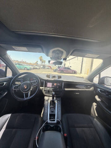 2020 Porsche Macan