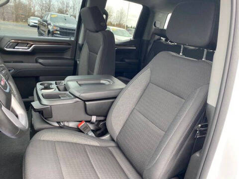 2024 GMC Sierra 1500 Elevation Standard