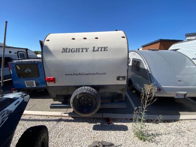 2018 Pacific Coachworks MIGHTY LIGHT