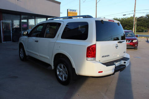 2013 Nissan Armada SV