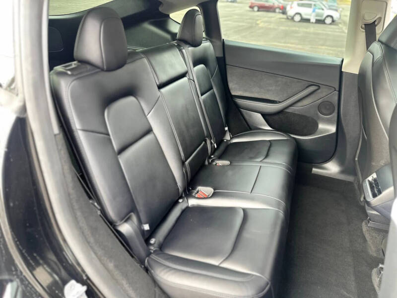 2025 Tesla Model Y Long Range