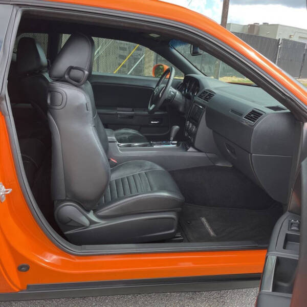 2014 Dodge Challenger SXT