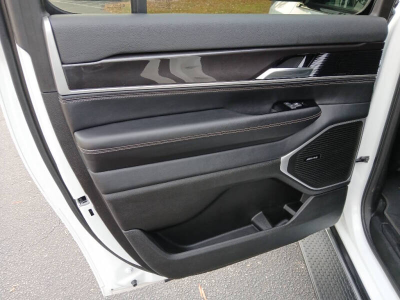 2024 Jeep Wagoneer L