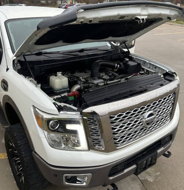 2016 Nissan Titan XD Platinum Reserve