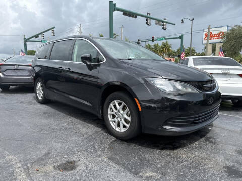 2017 Chrysler Pacifica for sale at Mike Auto Sales in West Palm Beach FL